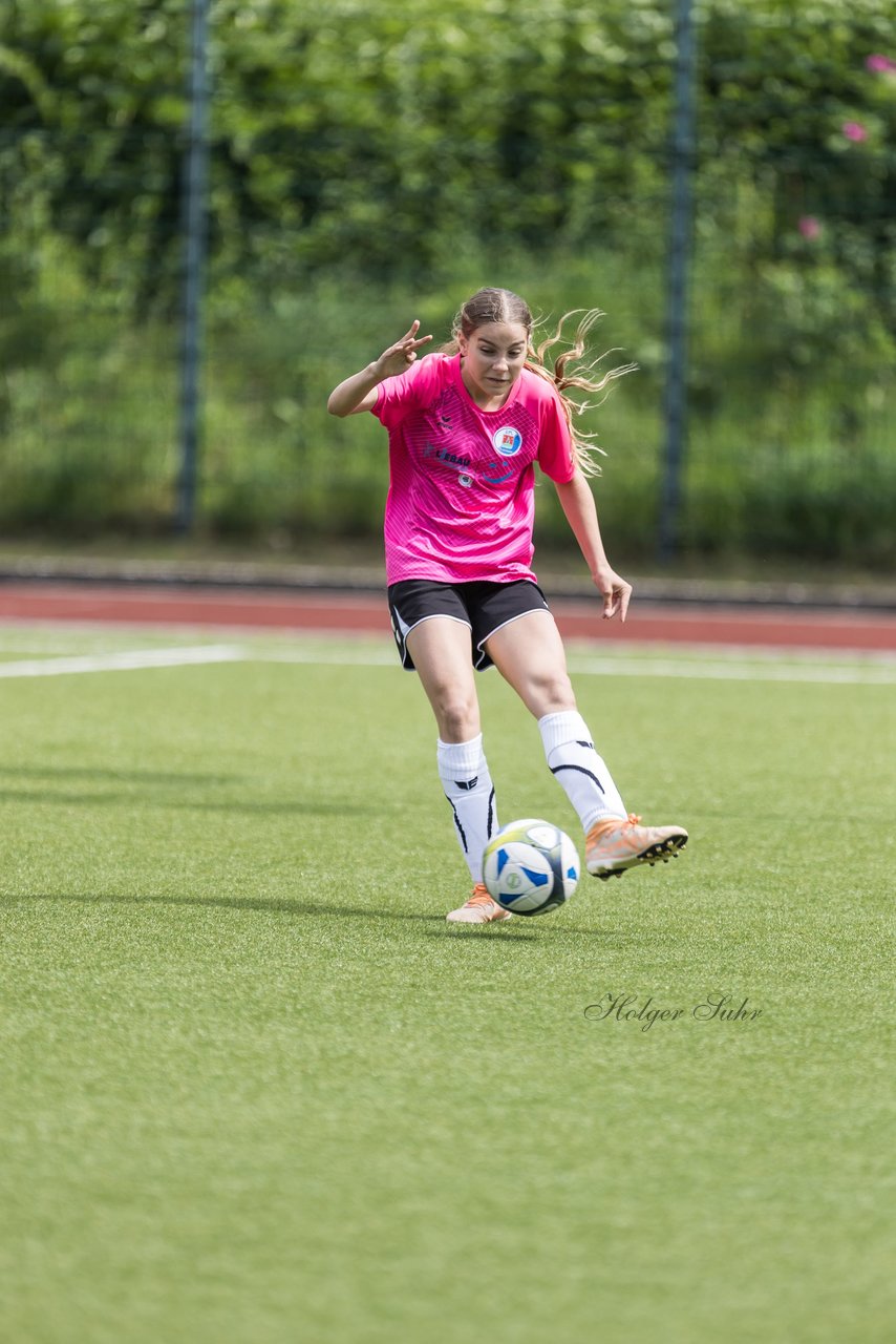 Bild 210 - wCJ Osterroenfelder TSV - VfL Pinneberg : Ergebnis: 0:15